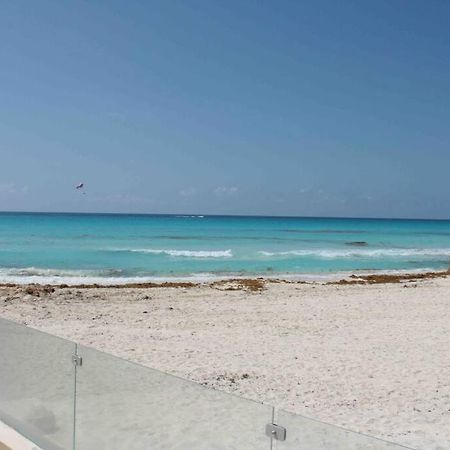 Beach Front Renewed Apartment Канкун Экстерьер фото