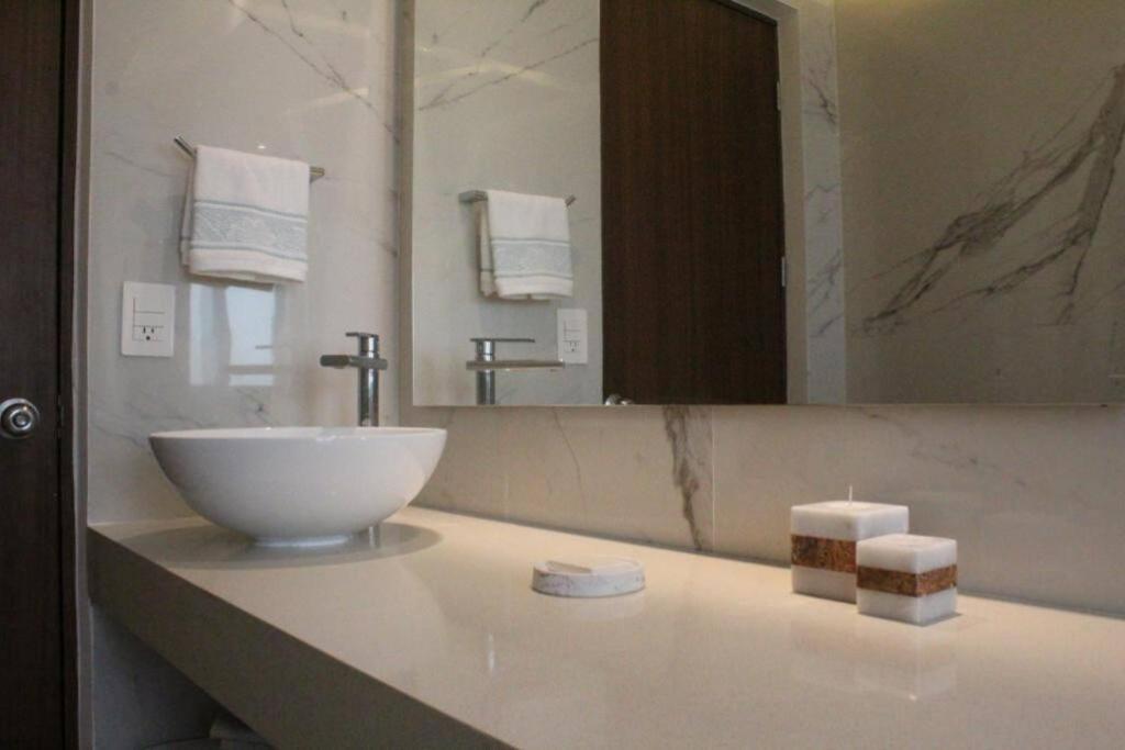Beach Front Renewed Apartment Канкун Экстерьер фото